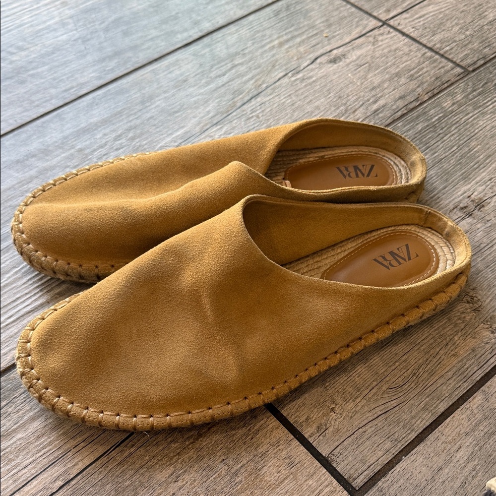 ZARA Men's Suede Slip-On Mule